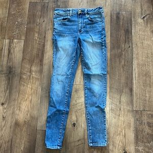 American Eagle HI-RISE Jeans